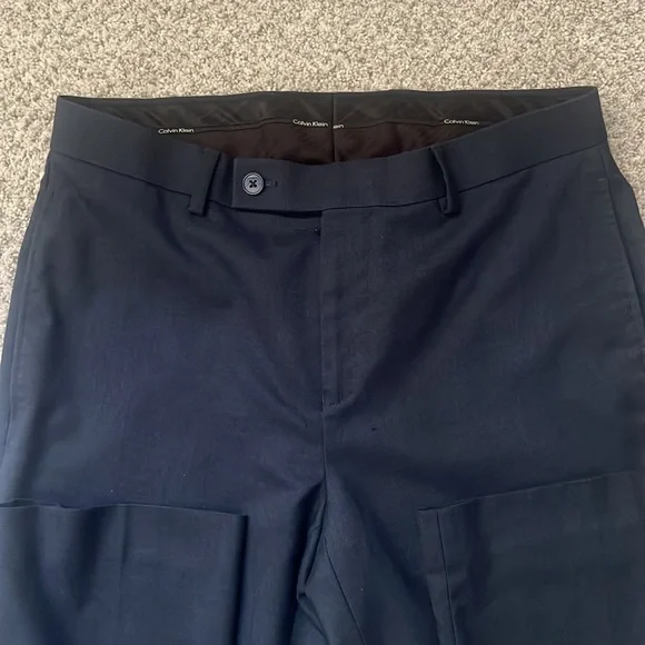 Sale 5 for $20 Calvin Klein dress pants. - Picture 3 of 9
